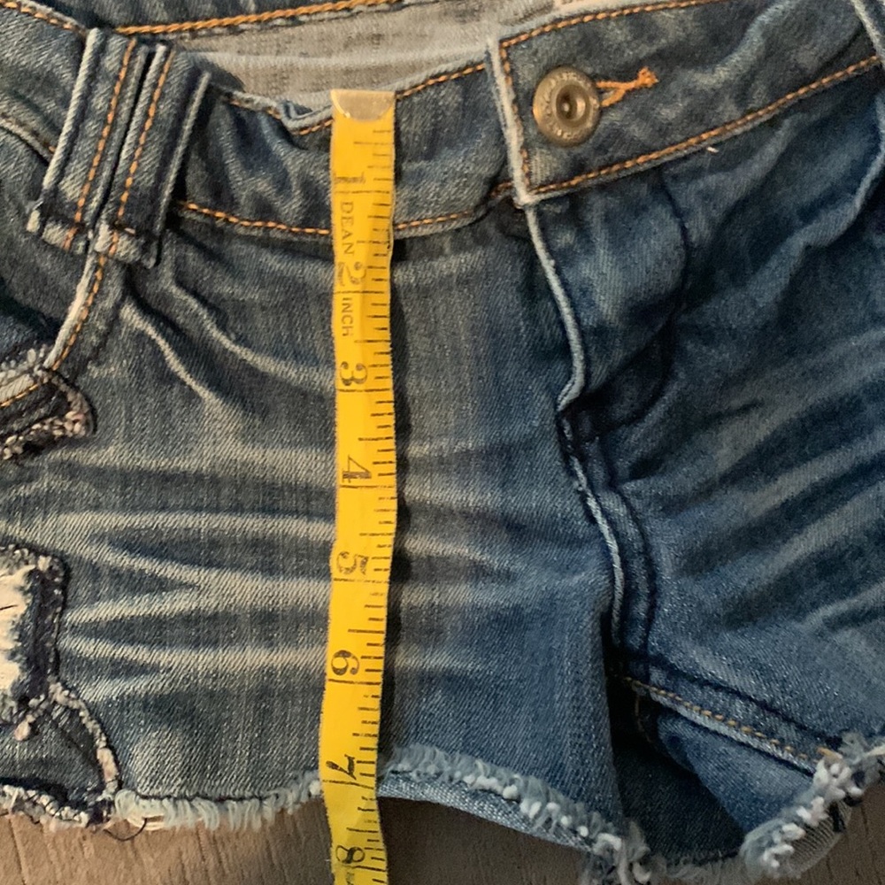 Low Rise Distressed Shorty Denim Shorts - Picture 4 of 6